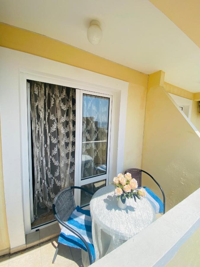 Miomir Perazic Apartments Petrovac المظهر الخارجي الصورة