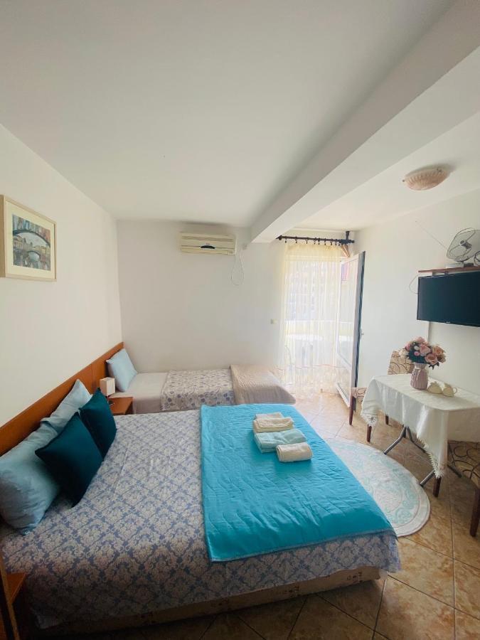 Miomir Perazic Apartments Petrovac المظهر الخارجي الصورة