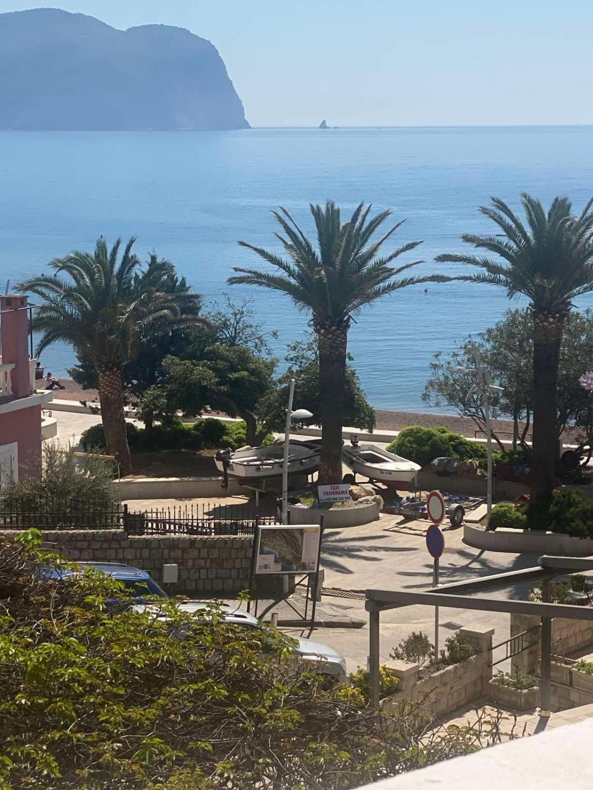 Miomir Perazic Apartments Petrovac المظهر الخارجي الصورة